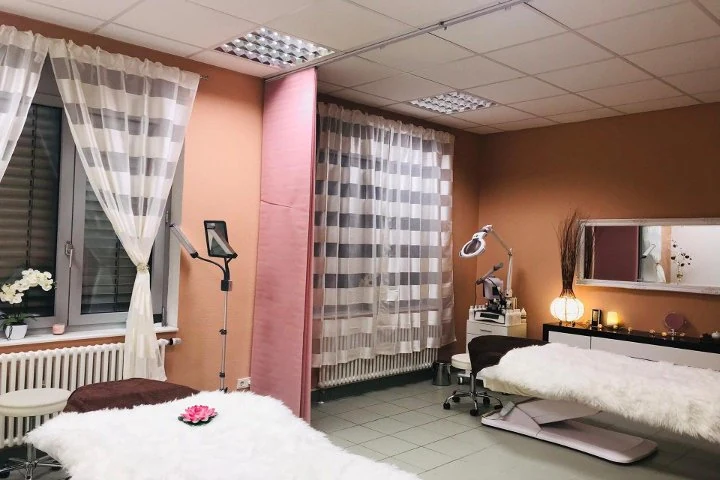 April Beauty – Cosmetics & Wellness – Weststadt, Karlsruhe