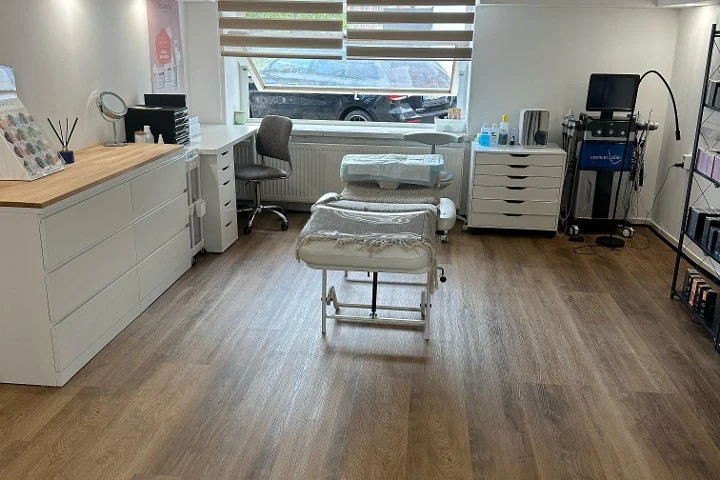 Cosmetic Clinic | Eimbeckhausen – Bad Münder, Niedersachsen