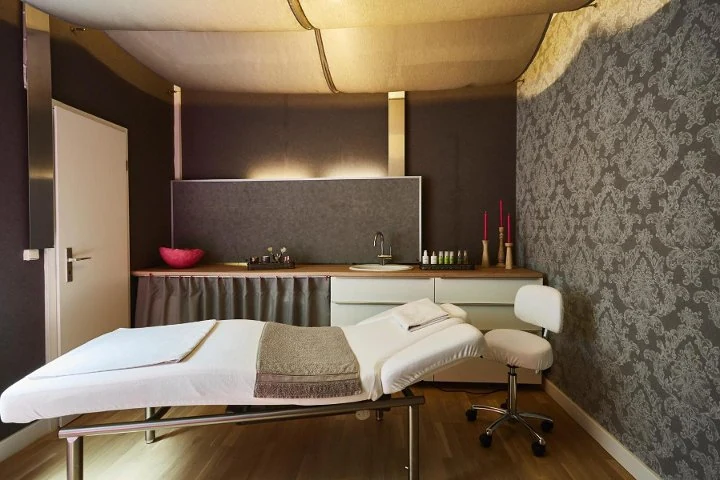 Exclusive-Beautycare By Trudi‘s Pharmacy – Nippes, Köln
