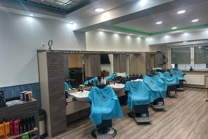 Hair Avenue – Dornbusch, Frankfurt am Main