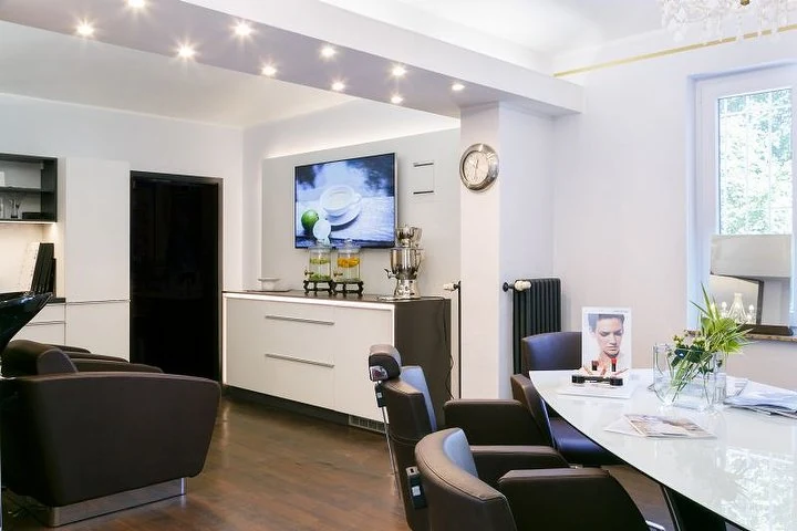 Hair & Beauty Salon – Innenstadt, Dessau-Roßlau