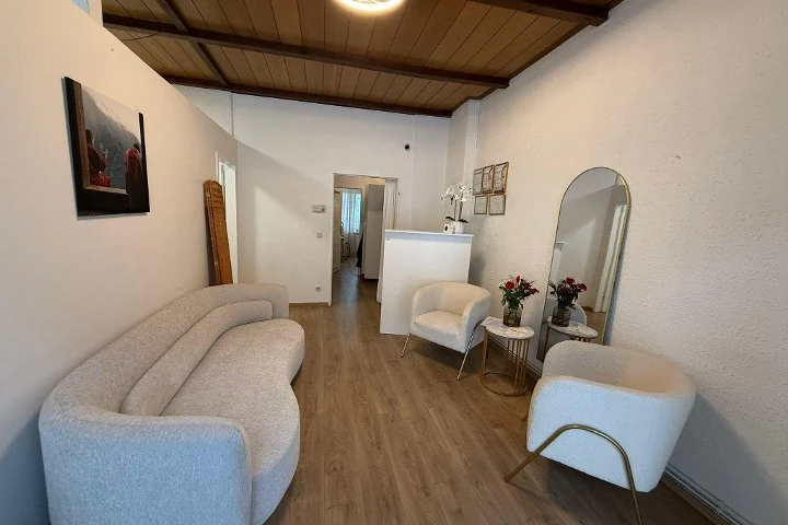 Ladis Kosmetik Salon – Neukölln, Berlin