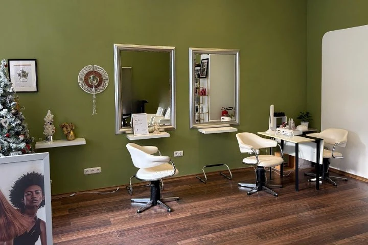 Laser Lounge by Kathrin – Charlottenburg, Berlin