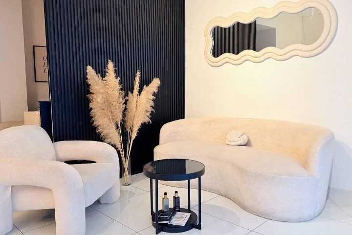Menura Beauty in Skynsstudio – Altstadt-Süd, Köln