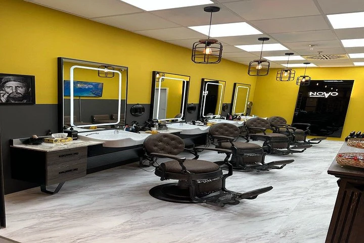 NovoHairCutPoing – Poing, Bayern