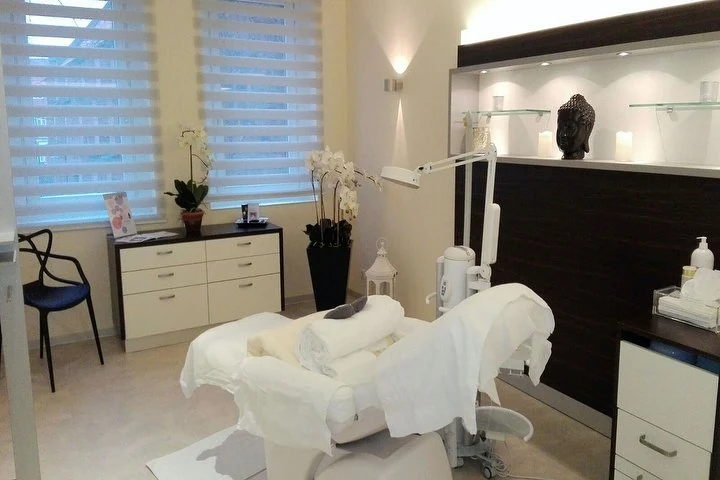 Schuback Parfümerie Kosmetik Studio und Beauty Station Winsen – Winsen (Luhe)