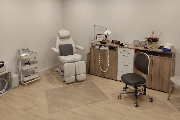 Studio Eleganz Fußpflege & Kosmetik& Nageldesigne – Apensen, Hamburg und Umland