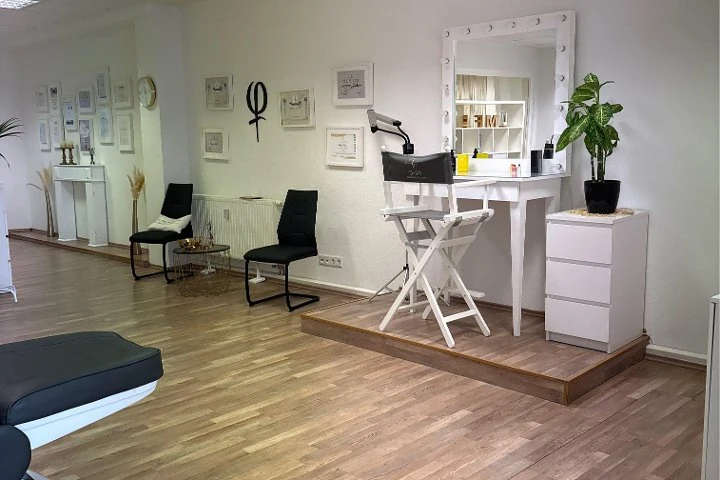 The Naildreams by Enza – Ehrenfeld, Köln