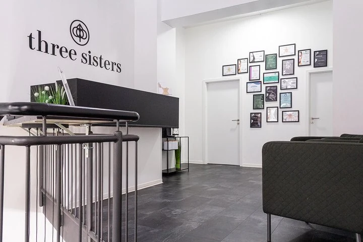 Three Sisters Beauty & Cosmetic – Invalidenstraße, Berlin