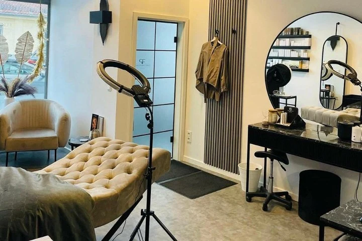 Valeriia Nails bei Funda Pamukcuoglu – Sendling, München